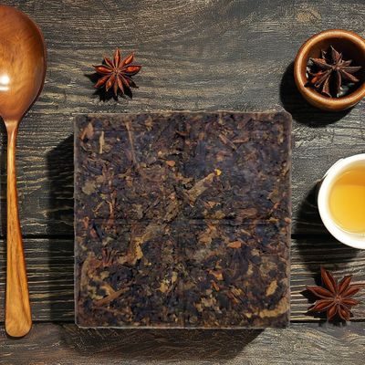 Warme Chinese zwarte thee Vlakke buik thee voor de gezondheid Oud proces uit Xi'an Geselecteerde natuurlijke grondstoffen Adres Xi'an